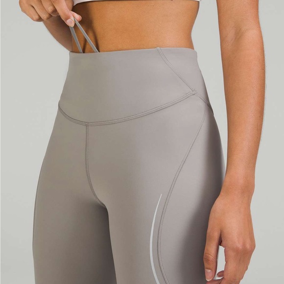 Lululemon Base Pace High-Rise Reflective Tight 25" size 6 brand new with tags - Picture 3 of 7